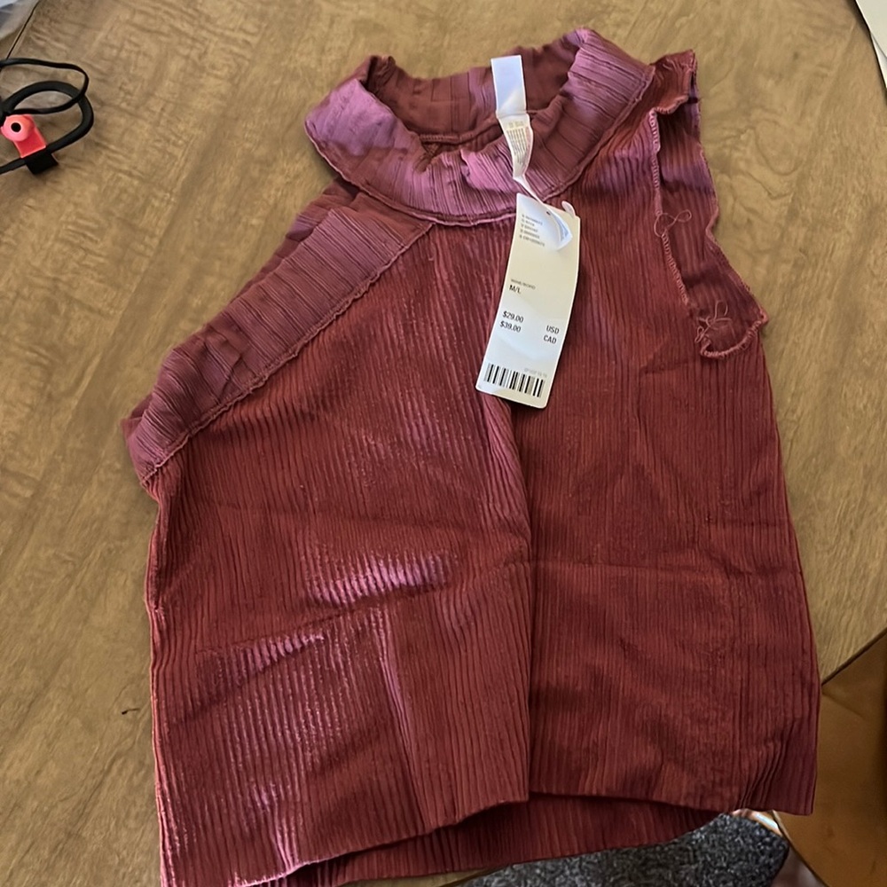 Urban outfitters asymmetrical frayed edges workout tank top